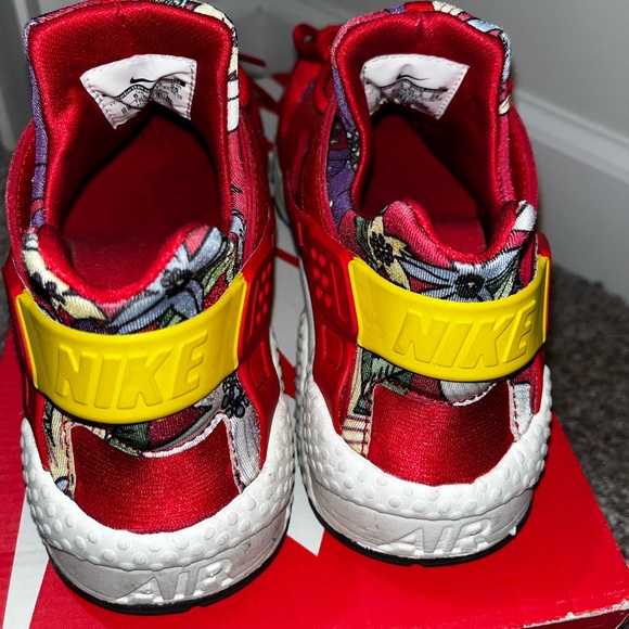 Used Women’s Nike Huarache Print Size 9W - Picture 5 of 7
